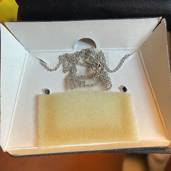 K initial name letter necklace - Picture 2 of 3